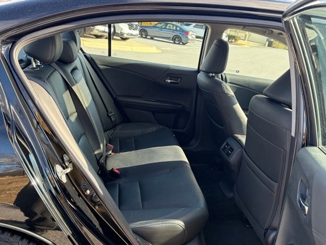 2017 Honda Accord EX-L w/Navigation and Honda Sensing