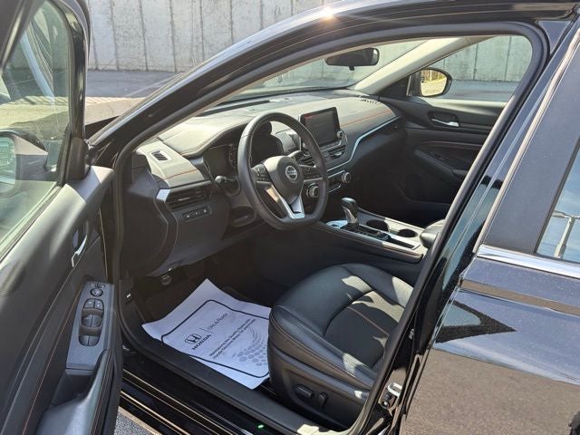 2022 Nissan Altima 2.5 SR