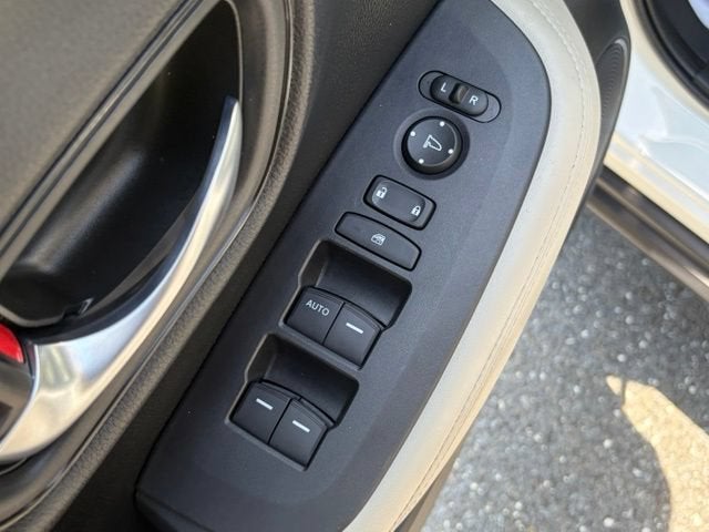 2025 Honda HR-V AWD LX