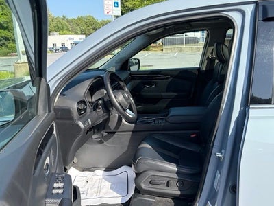 2024 Honda Pilot Touring AWD