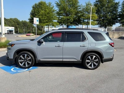 2024 Honda Pilot Touring AWD