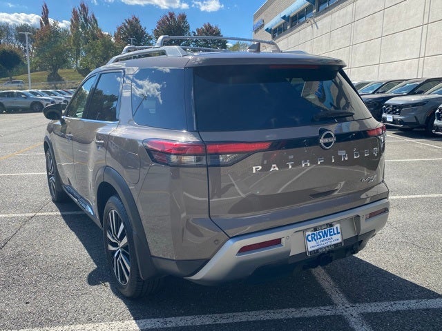 2023 Nissan Pathfinder Platinum
