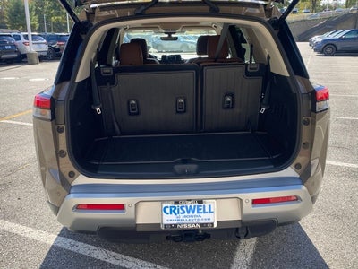 2023 Nissan Pathfinder Platinum