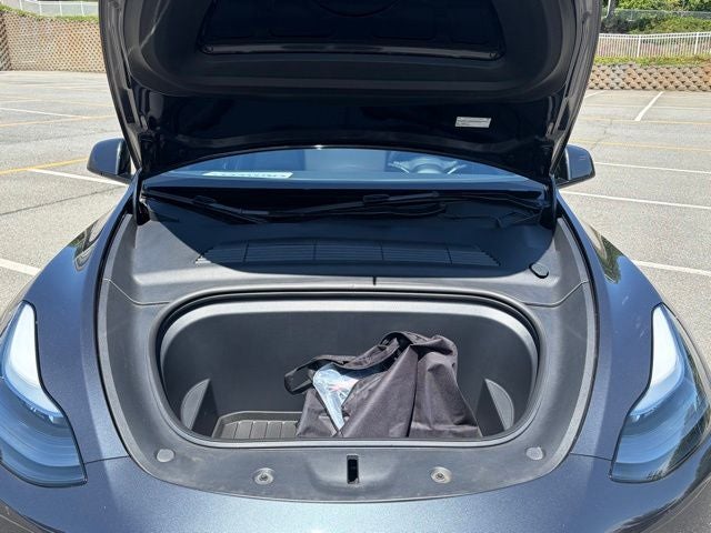 2025 Tesla Model Y Long Range