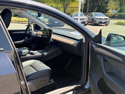 2025 Tesla Model Y Long Range