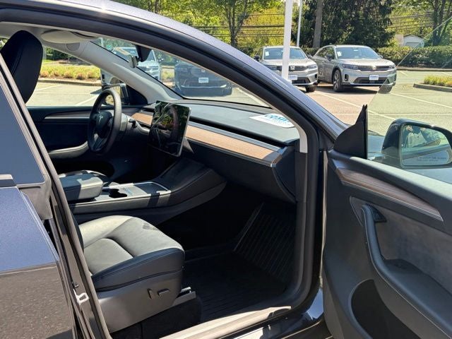2025 Tesla Model Y Long Range