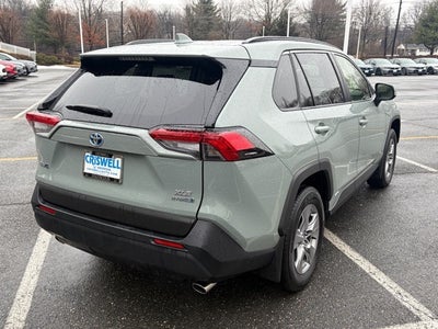2022 Toyota RAV4 Hybrid XLE