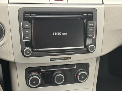 2010 Volkswagen Passat Komfort