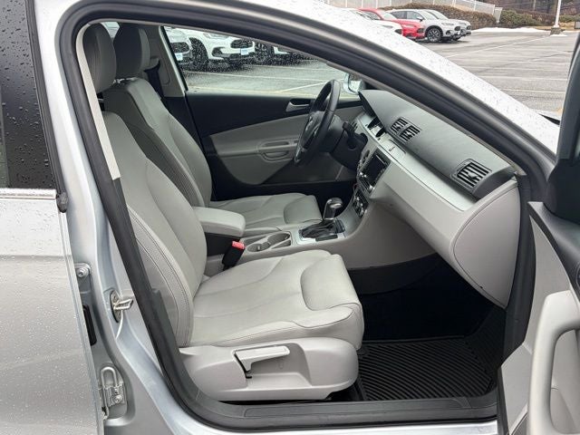 2010 Volkswagen Passat Komfort