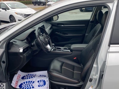 2024 Nissan Altima SR