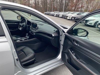 2024 Nissan Altima SR