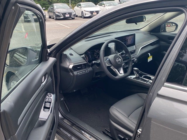 2025 Nissan Altima SL