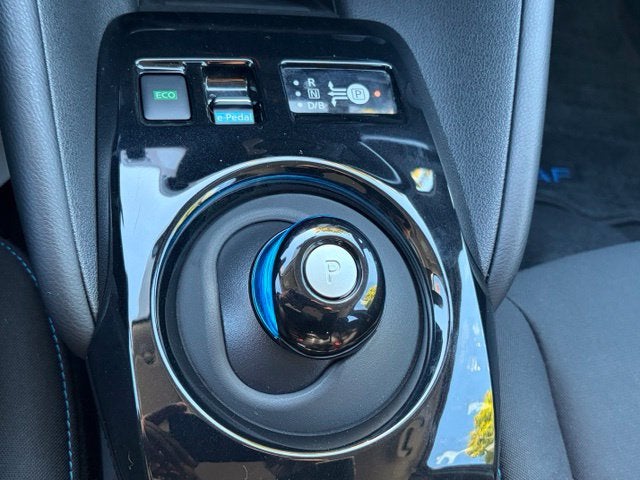 2025 Nissan Leaf SV Plus