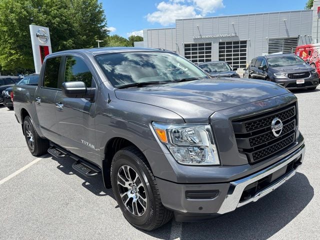 2021 Nissan Titan SV 4x4