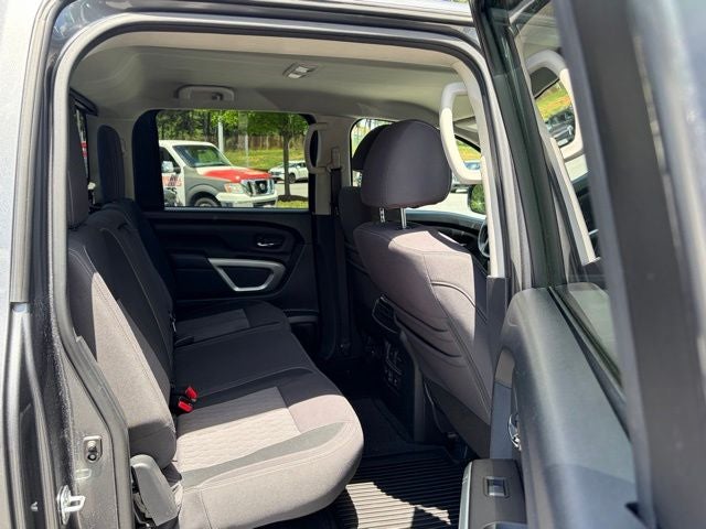 2021 Nissan Titan SV 4x4