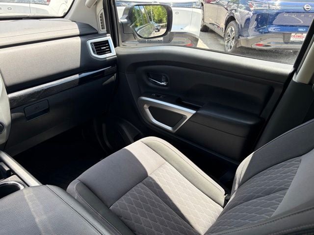 2021 Nissan Titan SV 4x4
