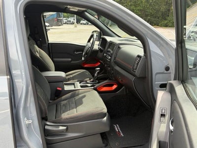 2024 Nissan Frontier PRO-4X 4x4