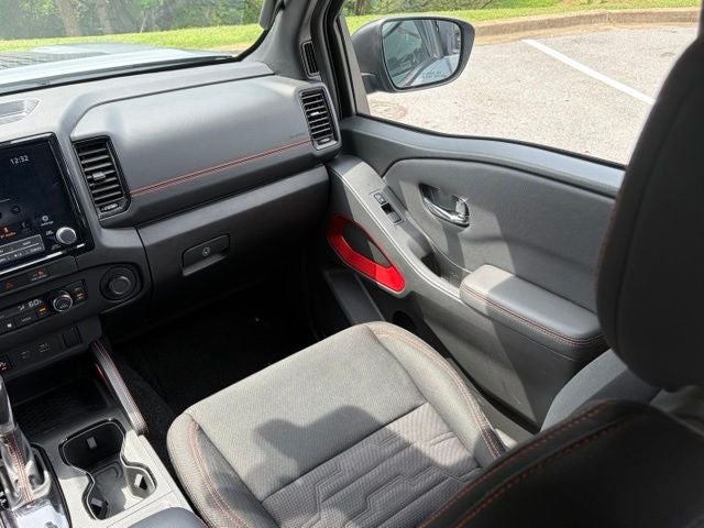 2024 Nissan Frontier PRO-4X 4x4