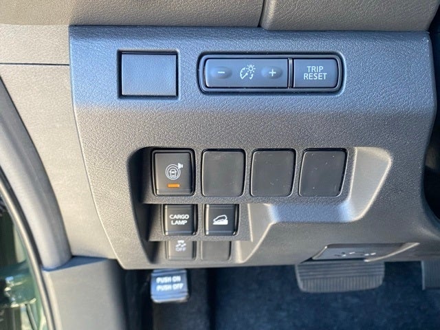 2025 Nissan Frontier Crew Cab SV