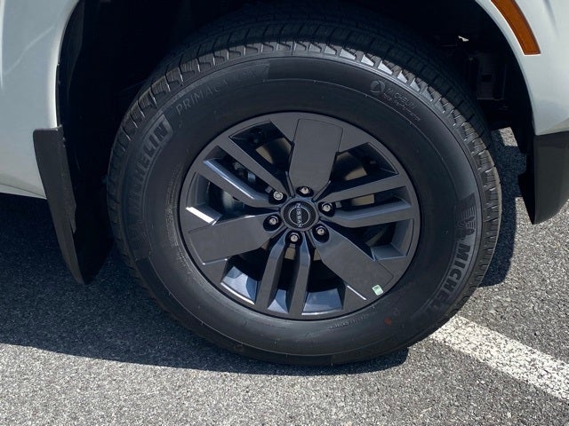 2025 Nissan Frontier Crew Cab SV