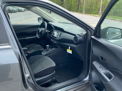 2025 Nissan Kicks Play S