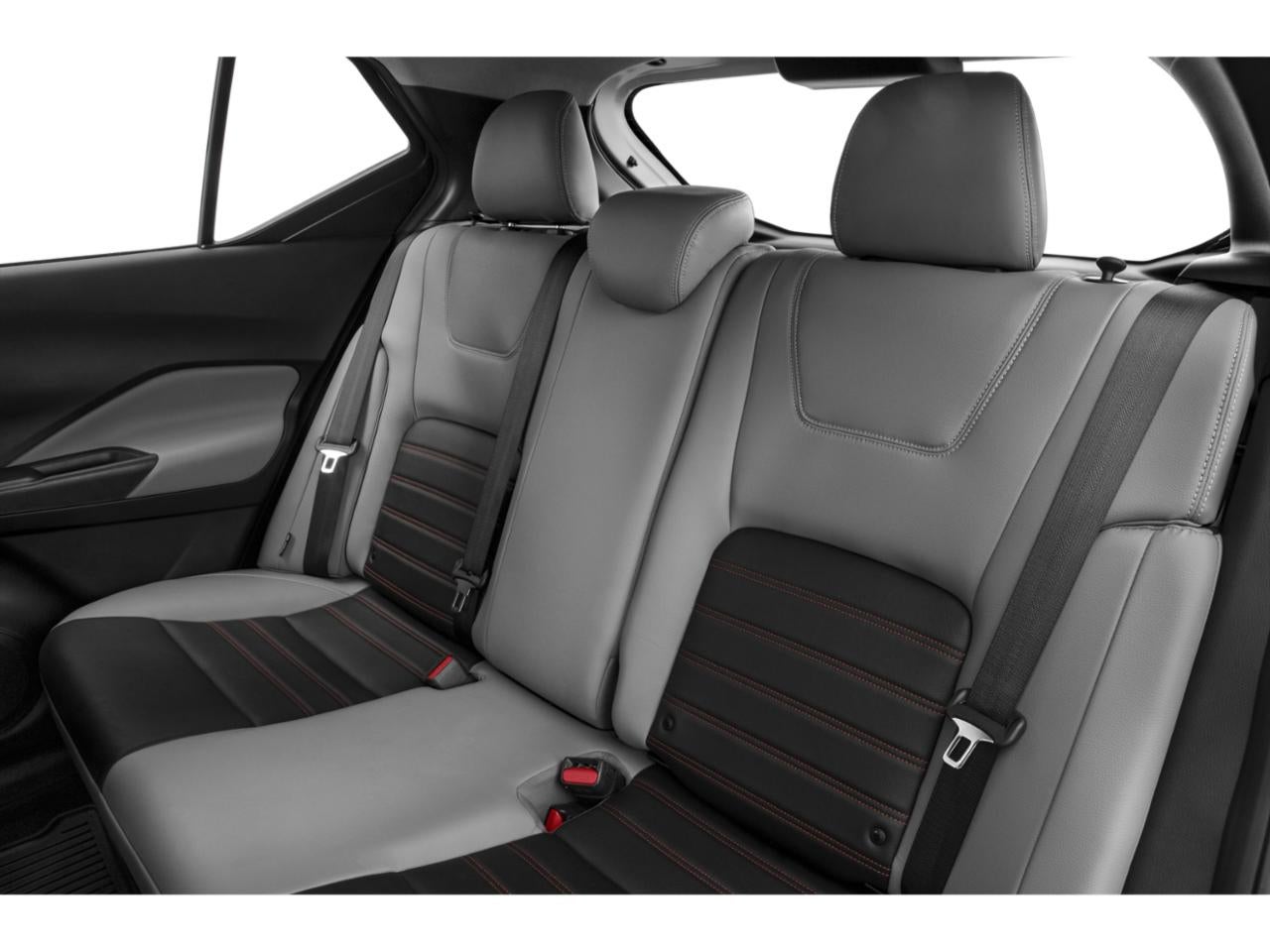 2022 Nissan Kicks SR