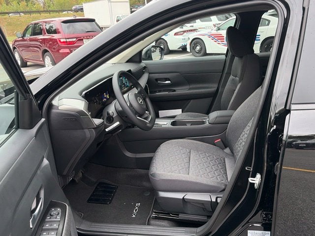 2027 Nissan Kicks SV