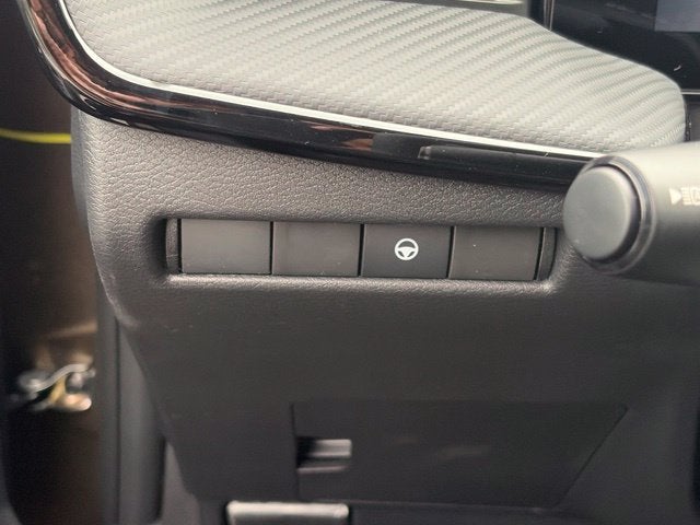 2027 Nissan Kicks SR