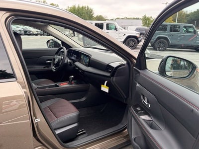2027 Nissan Kicks SR