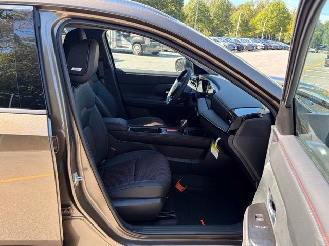 2027 Nissan Kicks SR