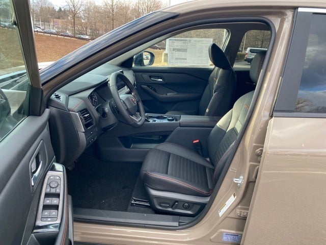 2025 Nissan Rogue Rock Creek®