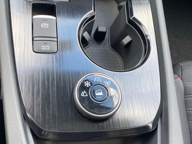 2025 Nissan Rogue Rock Creek®