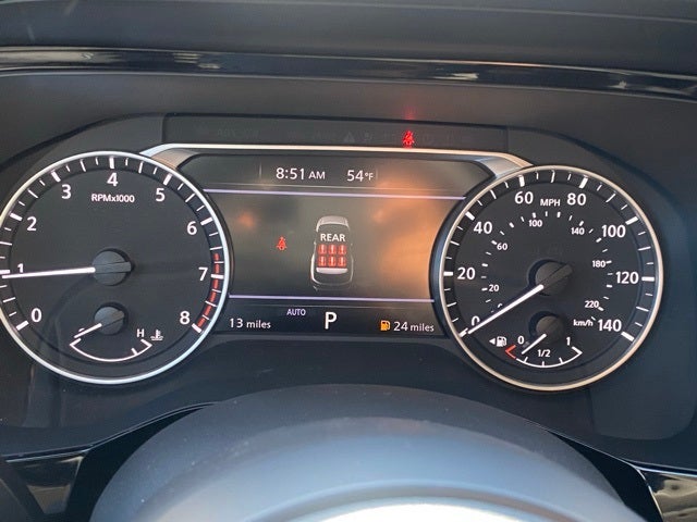 2025 Nissan Pathfinder SV