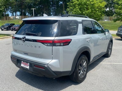 2024 Nissan Pathfinder SV