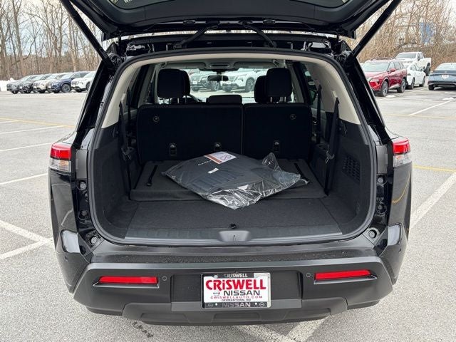 2026 Nissan Pathfinder SV