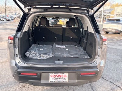 2026 Nissan Pathfinder SV