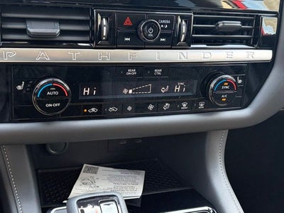 2026 Nissan Pathfinder SV