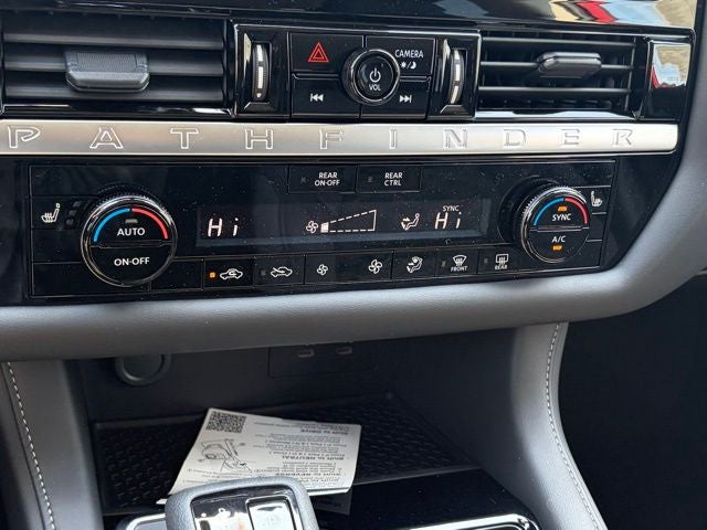 2026 Nissan Pathfinder SV