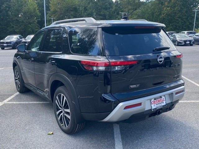 2025 Nissan Pathfinder Platinum
