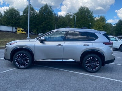 2025 Nissan Rogue Platinum