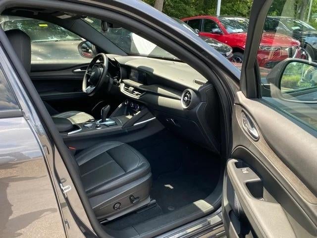 2022 Alfa Romeo Stelvio Ti AWD